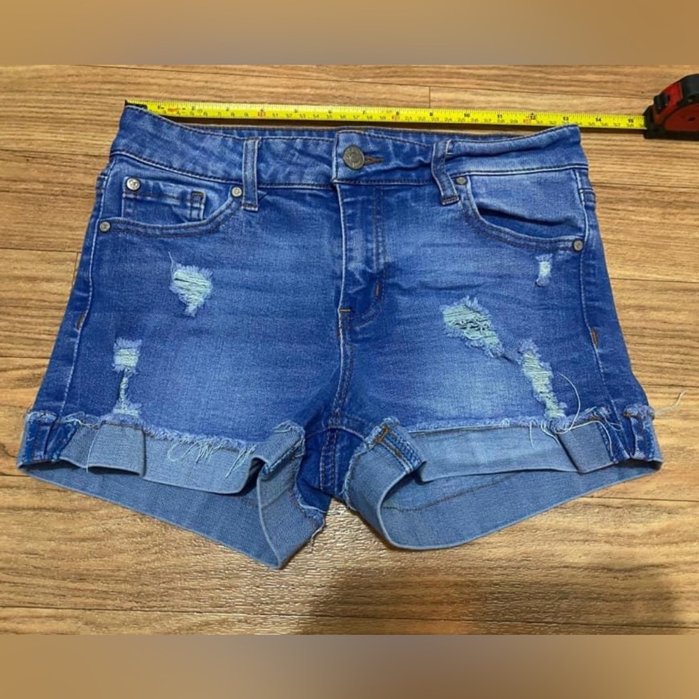 Celebrity pink shorts stretchy material size 1/25